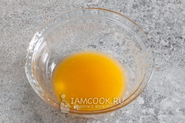 Выжать сок из апельсина