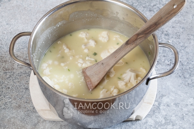 Положить цветную капусту