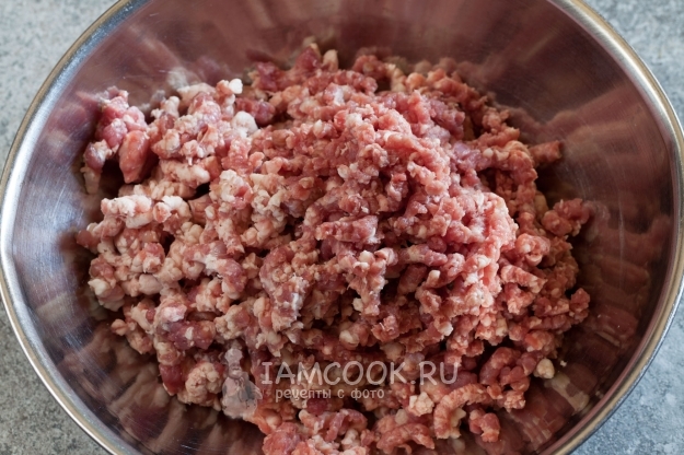 Перекрутить мясо на мясорубке