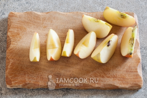 Почистить яблоки