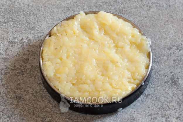 Сформировать из картофеля заготовку