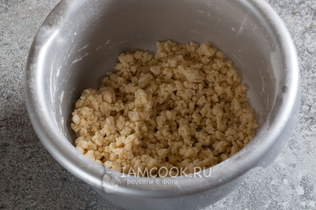 Взбить тесто миксером