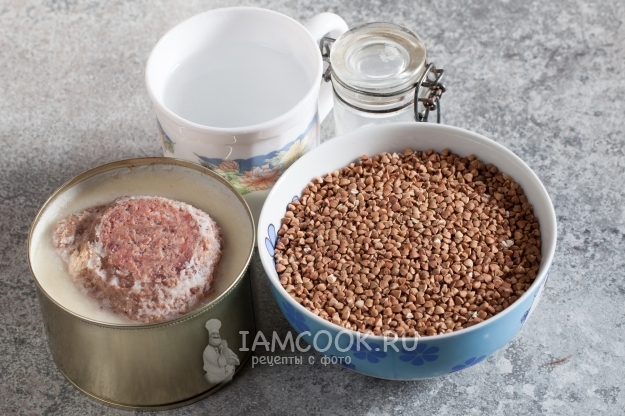 Ингредиенты для гречки с тушенкой в скороварке