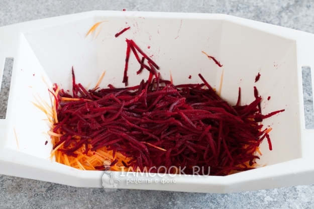 Потереть свеклу