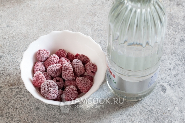 Ингредиенты для смузи из замороженной малины