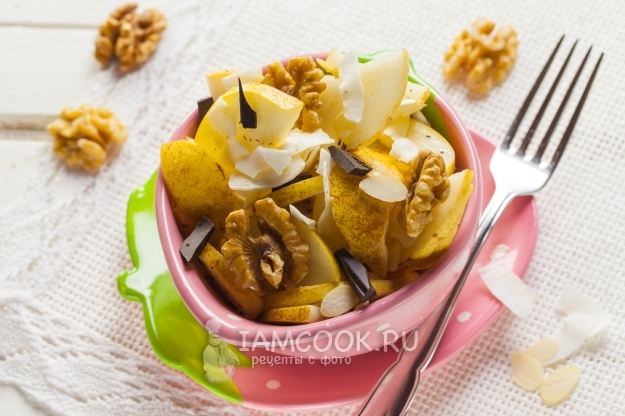Рецепт салата с грушей и орехами