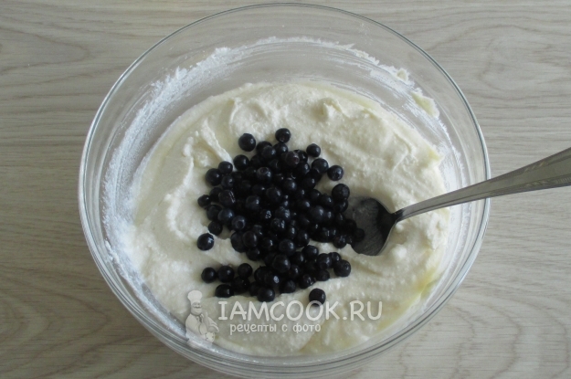 Положить ягоды