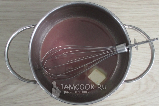 Положить масло