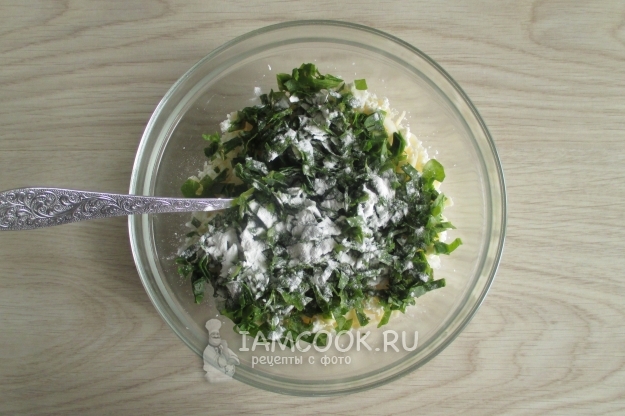 Добавить щавель и крахмал