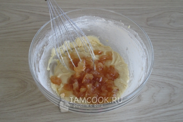 Положить варенье