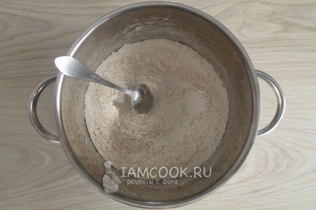 Смешать сухие ингредиенты