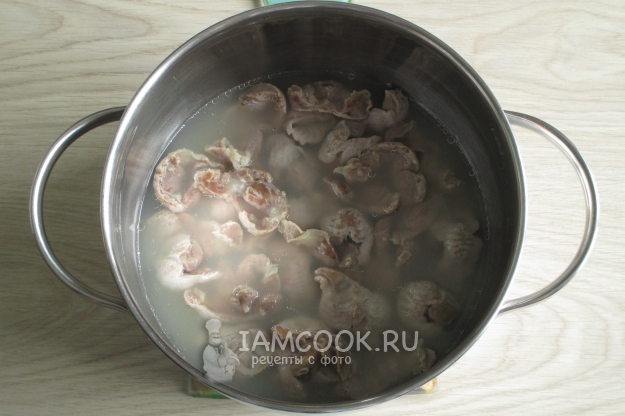 Отварить куриные желудки