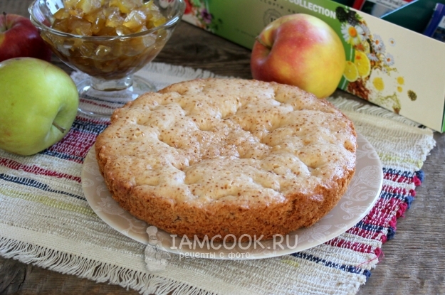 Рецепт пирога с яблочным вареньем в мультиварке
