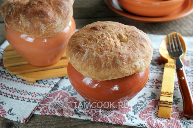 Испечь лепешки на горшочках