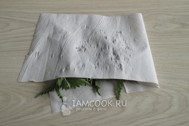 Помыть и обсушить крапиву