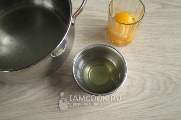 Отделить белки от желтков