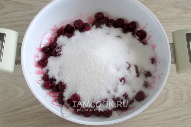 Всыпать сахар