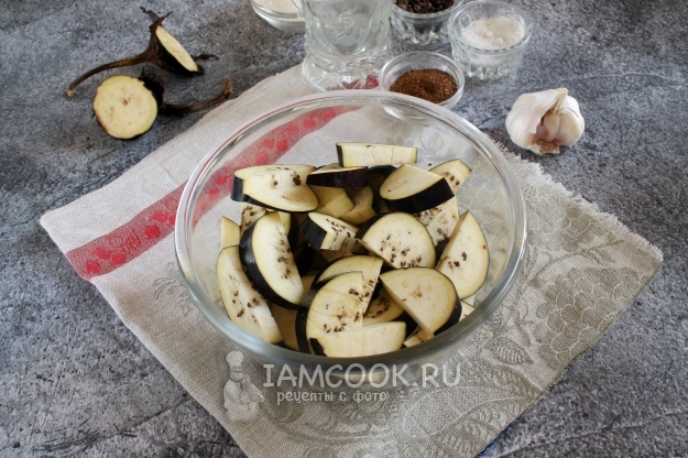 Порезать баклажаны