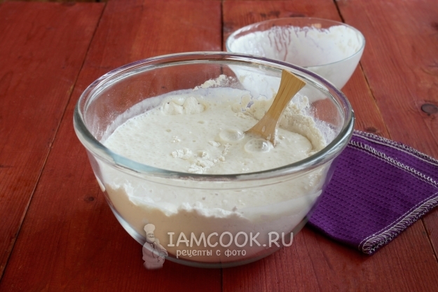 Влить опару