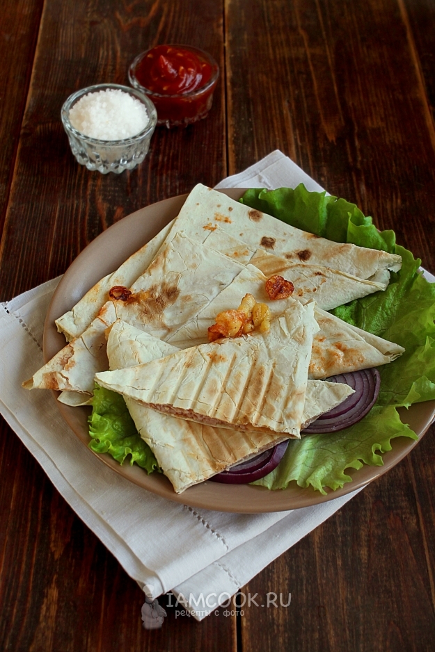 Рецепт треугольников из лаваша с ветчиной и сыром