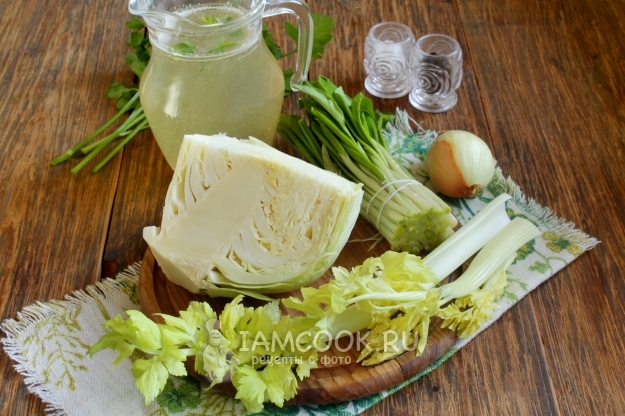 Ингредиенты для супа-пюре из сельдерея с капустой