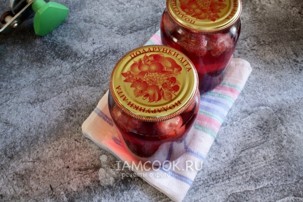 Закатать банки крышками