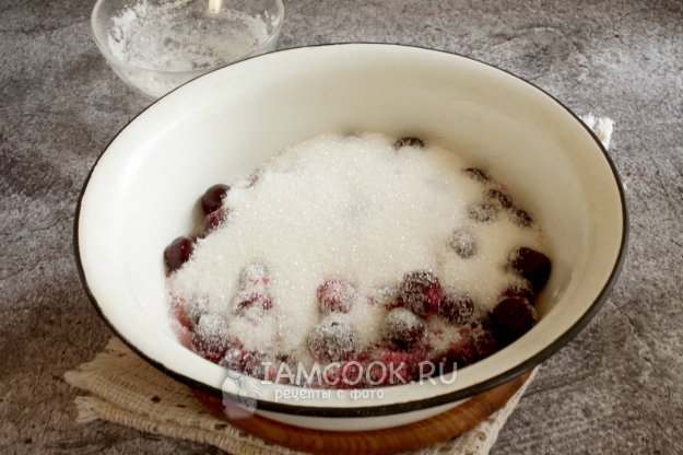 Всыпать сахар