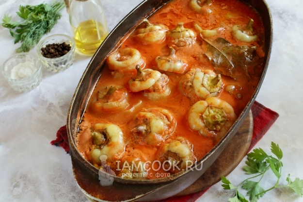 Потушить фаршированные перцы