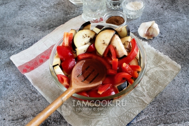 Залить овощи кипятком