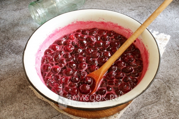 Проварить вишню