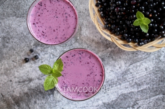 Рецепт кисломолочного коктейля с черникой и овсяными хлопьями