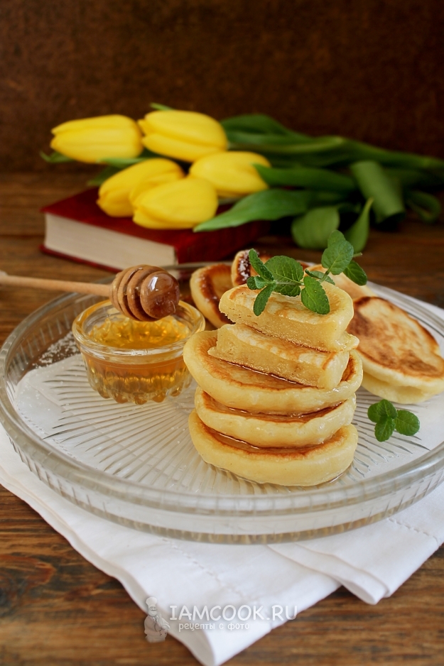 Фото пышных оладий на прокисшем кефире