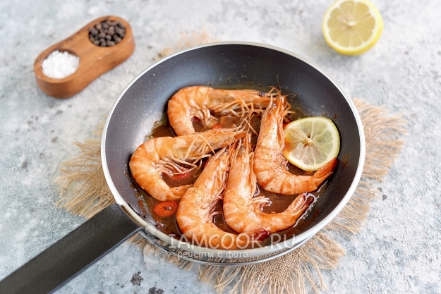 Добавить сок лимона