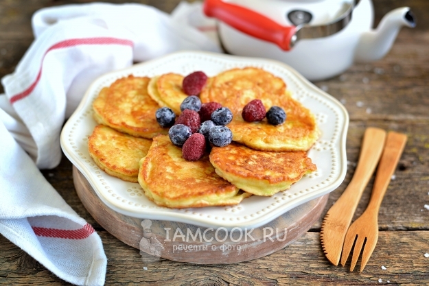 Рецепт оладий с яблоком и кабачком