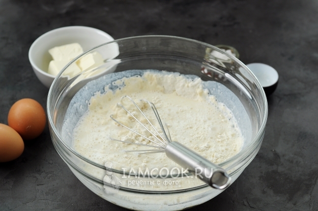 Влить молоко