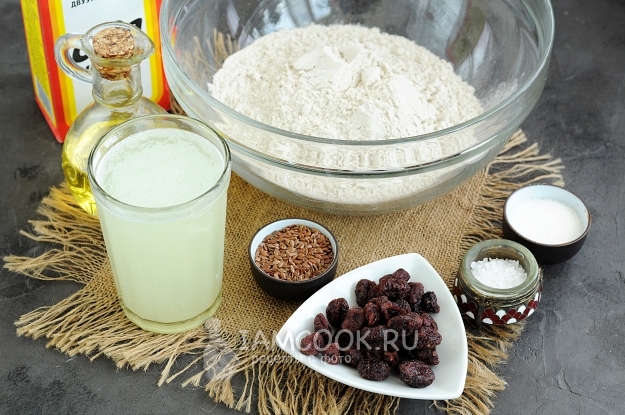 Ингредиенты для хлеба на сыворотке без дрожжей в духовке