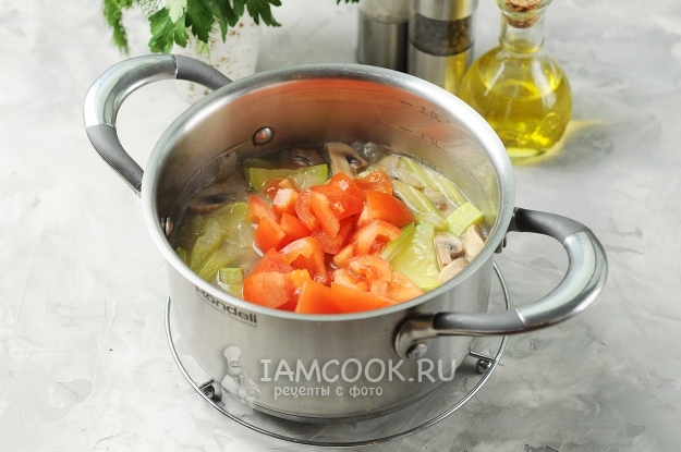 Положить помидоры