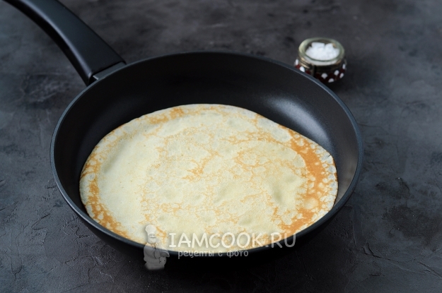 Рецепт пышных дрожжевых блинов на молоке