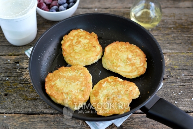 Пожарить оладьи