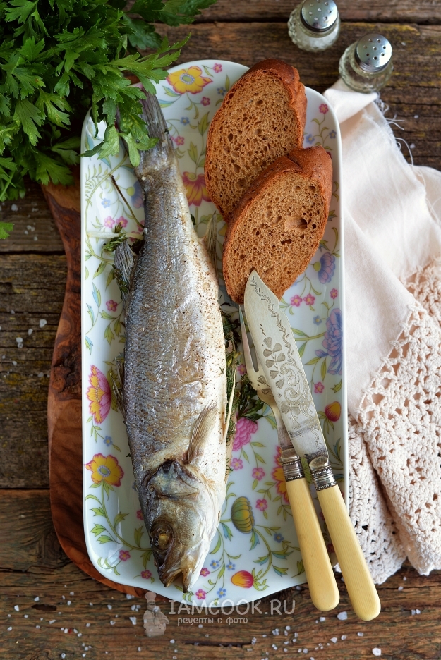 Рецепт сибаса, запеченного с ароматными травами