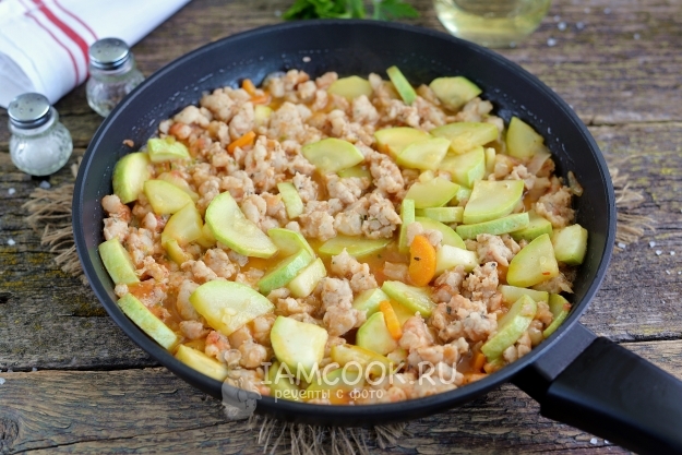 Добавить помидор