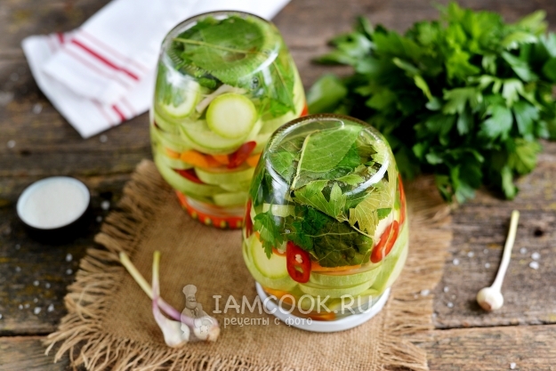 Фото маринованных кабачков «Пальчики оближешь» на зиму