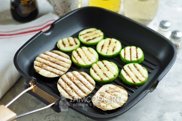 Пожарить кабачки
