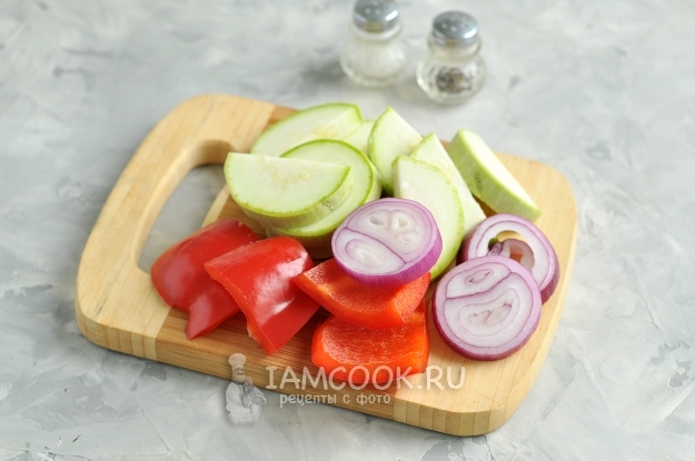 Порезать овощи