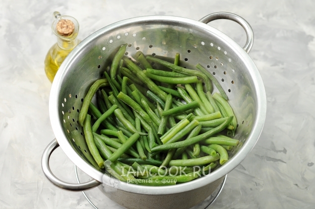 Фасоль в дуршлаге