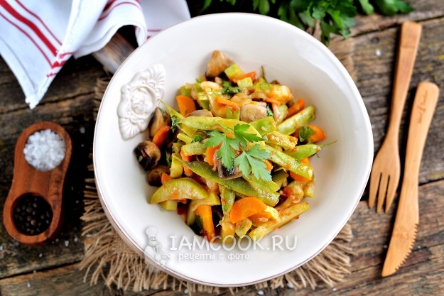 Рецепт тушеных кабачков с фасолью