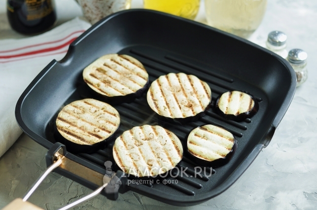 Пожарить баклажаны