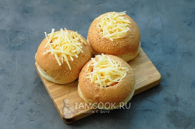 Посыпать сыром