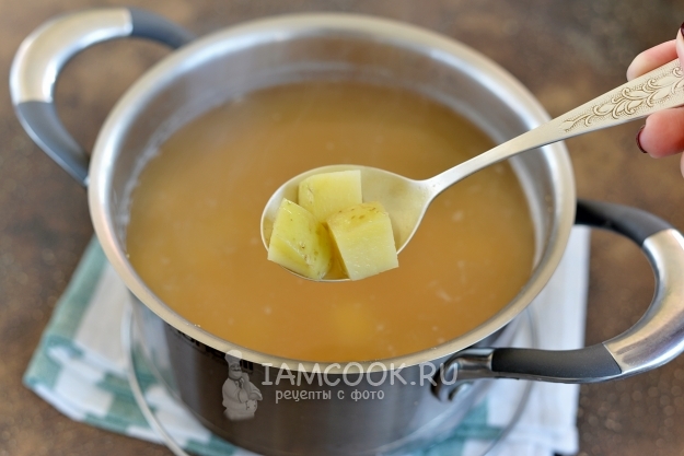 Сварить картофель