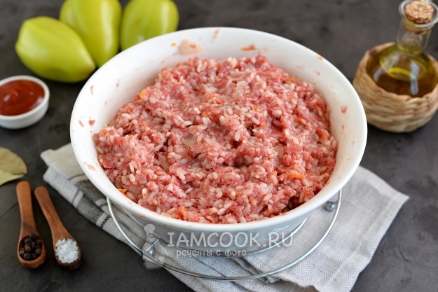 Размешать фарш